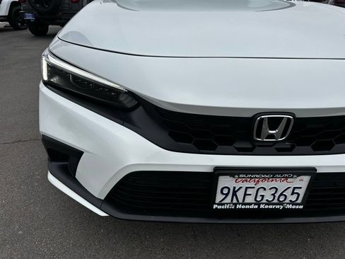 Certified 2024 Honda Civic EX-L image 4