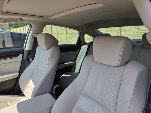 Used 2021 Honda Accord EX-L image 7
