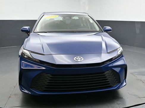 New 2026 Toyota Camry LE image 3