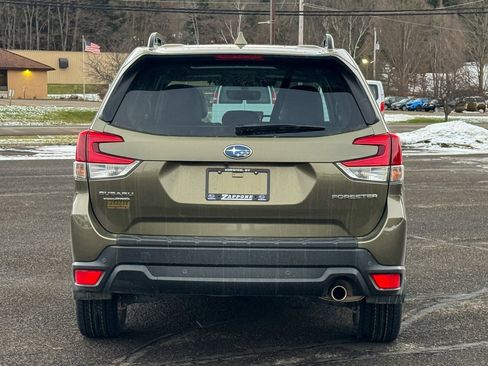 Certified 2023 Subaru Forester Limited image 4