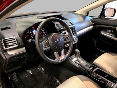 Used 2017 Subaru Crosstrek 2.0i Premium w/ Moonroof Package AWD/4WD image 18