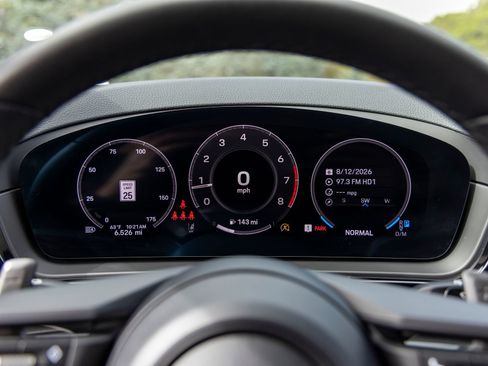 Certified 2026 Porsche Cayenne AWD/4WD image 40