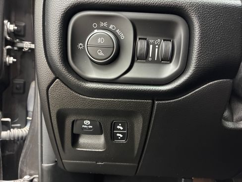 Used 2019 RAM 1500 Big Horn AWD/4WD image 20