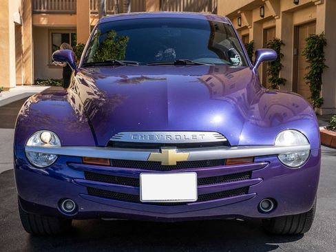 Used 2004 Chevrolet SSR w/ Preferred Equipment Group RWD image 21