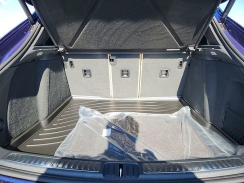 New 2026 Porsche Macan image 24