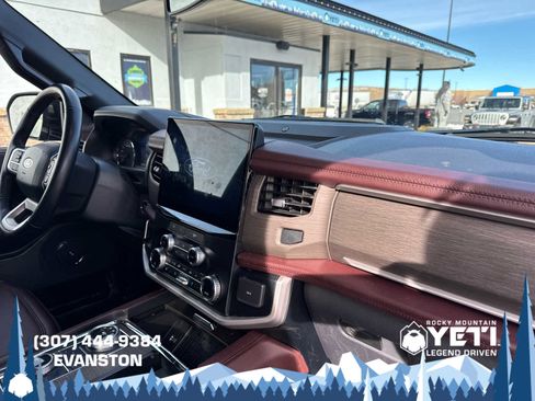 Used 2024 Ford Expedition Max Limited image 12