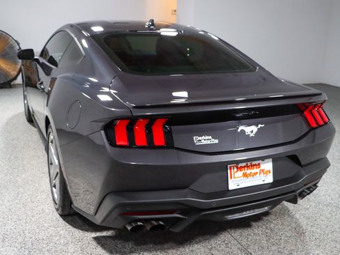 Used 2024 Ford Mustang Premium RWD image 9