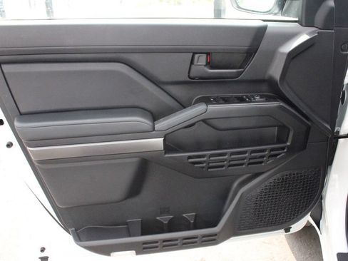 Certified 2025 Toyota 4Runner SR5 AWD/4WD image 20