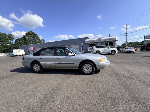 Used 1998 Lincoln Continental FWD image 15