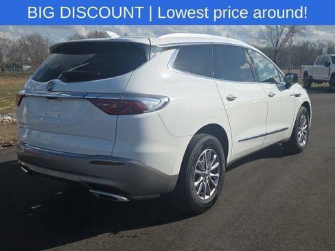 Used 2024 Buick Enclave Premium FWD image 3