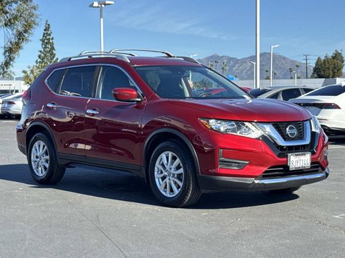 Used 2019 Nissan Rogue SV image 7
