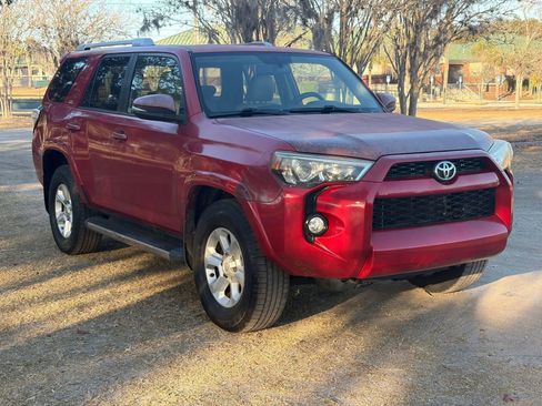 Used 2015 Toyota 4Runner SR5 Premium image 3