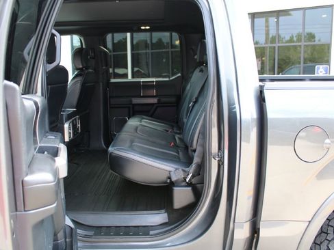 Used 2019 Ford F150 Platinum w/ Equipment Group 701A Luxury image 10