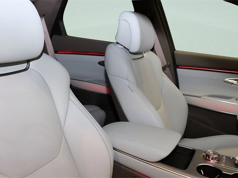 New 2026 Genesis GV70 2.5T Advanced image 12