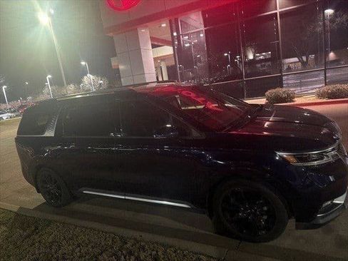 Used 2022 Kia Carnival SX image 3