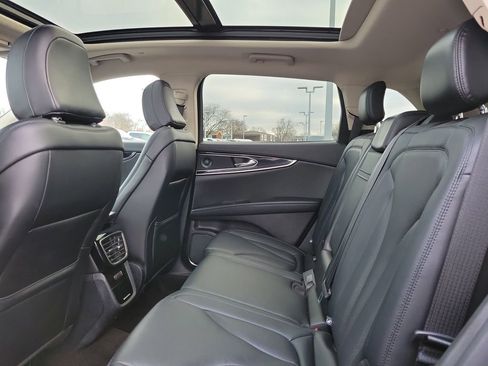 Certified 2021 Lincoln Nautilus Reserve w/ Equipment Group 201A image 13