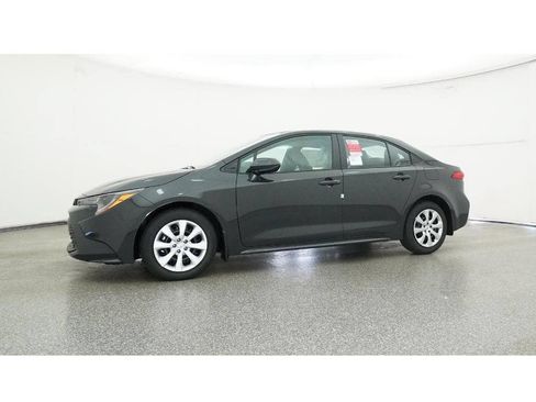Used 2025 Toyota Corolla LE FWD image 23