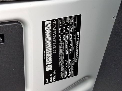 Used 2025 Mercedes-Benz Sprinter 2500 image 20