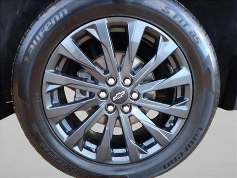 Used 2023 Chevrolet Traverse RS image 7