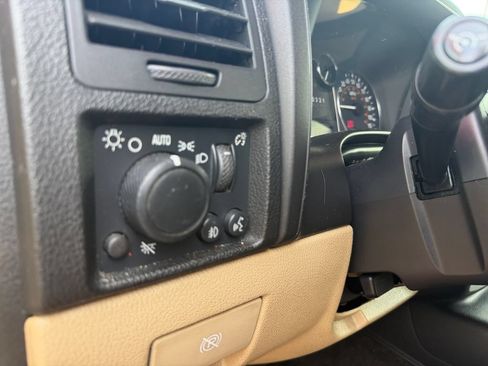 Used 2006 HUMMER H3 AWD/4WD image 16