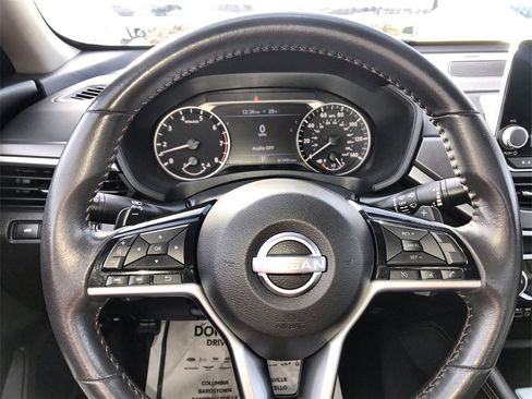 Used 2024 Nissan Altima 2.5 SR image 14