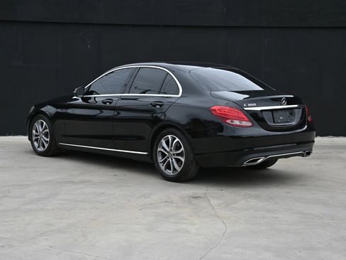 Used 2018 Mercedes-Benz C 300 Sedan image 4