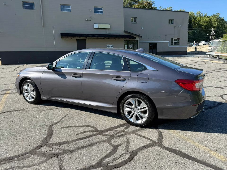 Used 2018 Honda Accord LX image 8