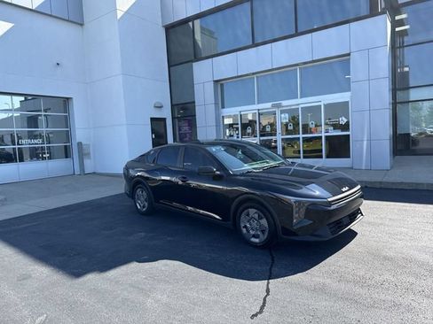 Used 2025 Kia K4 FWD image 6