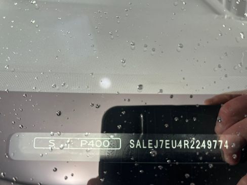 Used 2024 Land Rover Defender 110 S image 25