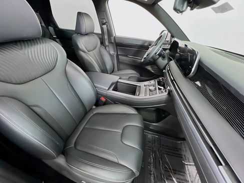 Certified 2025 Hyundai Palisade Calligraphy AWD/4WD image 31