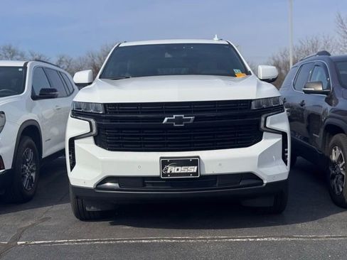 Certified 2023 Chevrolet Suburban RST image 3