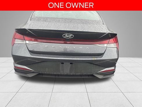 Used 2023 Hyundai Elantra SEL w/ Convenience Package FWD image 5