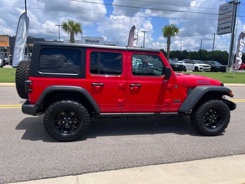 Used 2025 Jeep Wrangler Unlimited Sport S 4xe AWD/4WD image 3