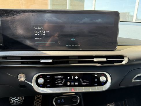 Used 2023 Genesis GV60 Performance image 19