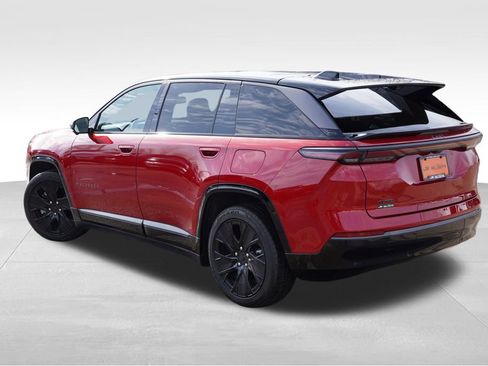 Used 2025 Jeep Wagoneer S Launch Edition image 7