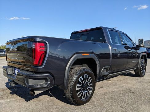 Used 2025 GMC Sierra 2500 Denali Ultimate image 27