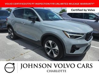 Used 2026 Volvo XC40 B5 Plus AWD/4WD video 1