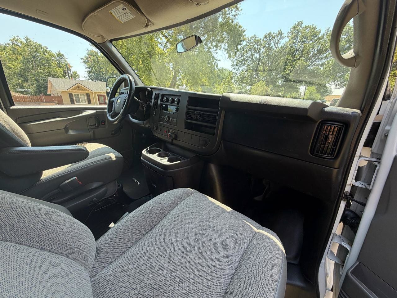 Used 2013 Chevrolet Express 1500 AWD image 14