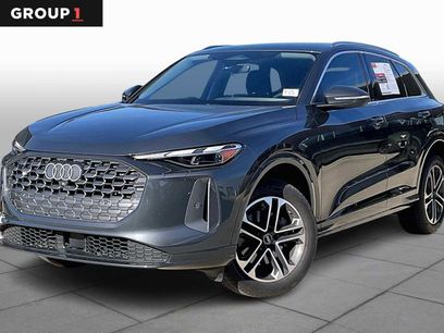 Used 2025 Audi Q5 Premium w/ Convenience Package