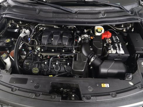 Used 2018 Ford Explorer XLT w/ Equipment Group 202A image 50