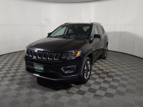 Used 2017 Jeep Compass Limited AWD/4WD image 15