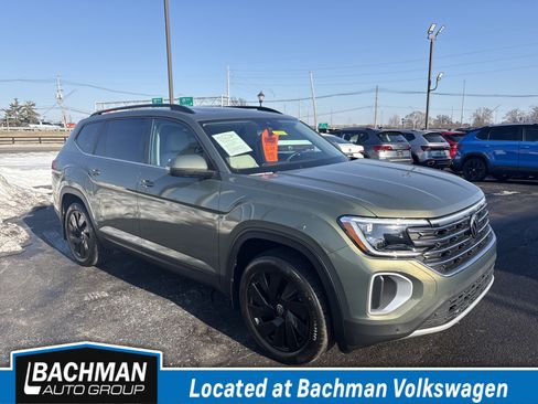 Used 2026 Volkswagen Atlas SE image 1