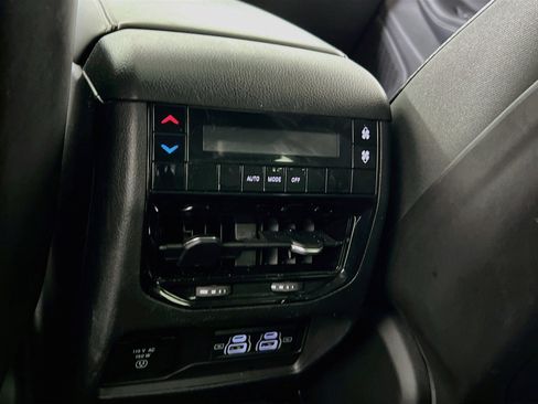 Used 2023 Jeep Grand Cherokee L Laredo AWD/4WD image 25