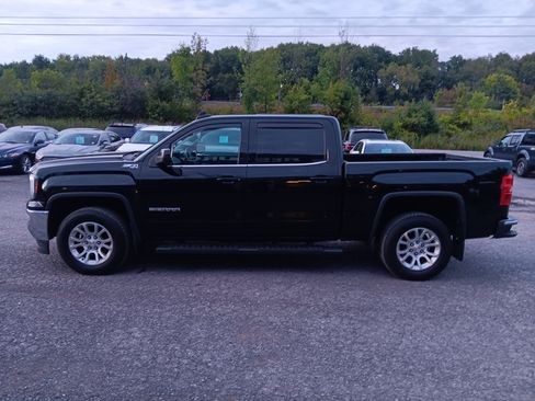 Used 2018 GMC Sierra 1500 SLE w/ SLE Value Package AWD/4WD image 2