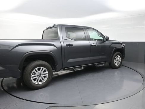 Used 2026 Toyota Tundra SR5 w/ SR5 Premium Package AWD/4WD image 13
