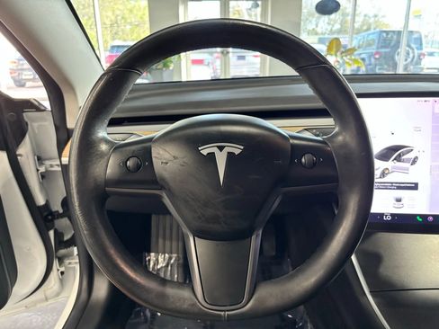 Used 2018 Tesla Model 3 Long Range image 27