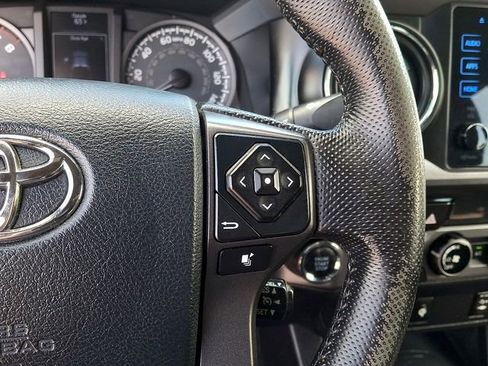 Used 2016 Toyota Tacoma TRD Sport w/ Towing Package RWD image 22