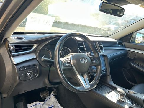 Used 2021 INFINITI QX50 Luxe image 8
