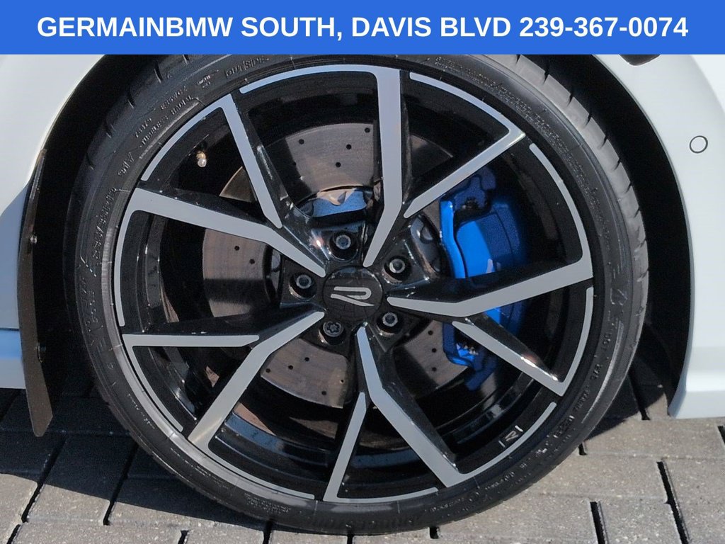 Used 2024 Volkswagen Golf R AWD/4WD image 12