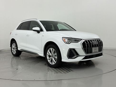 Used 2025 Audi Q3 2.0T Premium AWD/4WD image 7